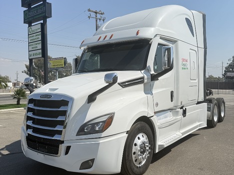 2023 FREIGHTLINER CASCADIA 126 Tandem Axle Sleeper #1211