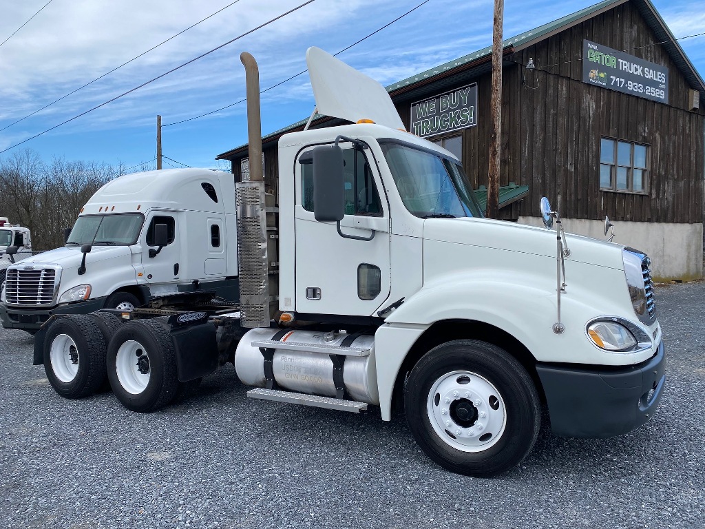 2008 FREIGHTLINER Columbia Tandem Axle Daycab #165