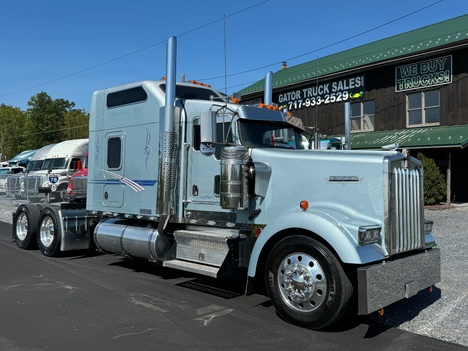2005-kenworth-w900l-tandem-axle-sleeper #9763
