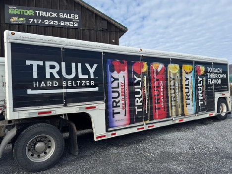 1999 MICKEY 14 Bay Beverage Trailer #9788