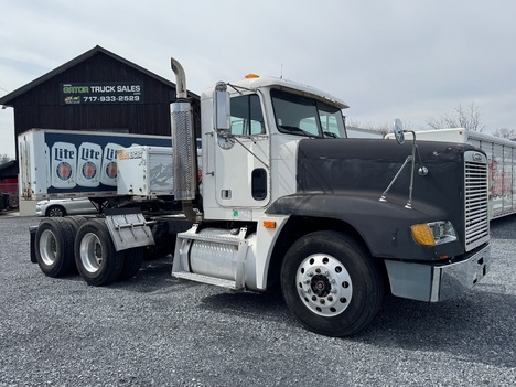 1997 FREIGHTLINER FLD12064ST Tandem Axle Daycab #9804
