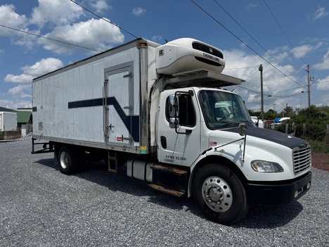 2014 FREIGHTLINER M2 Reefer Truck #9824