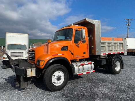 2004 MACK Granite CV712 Dump Truck #9852