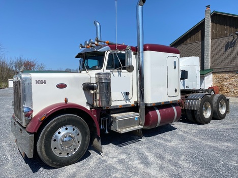 1985-peterbilt-359-tandem-axle-sleeper #9854