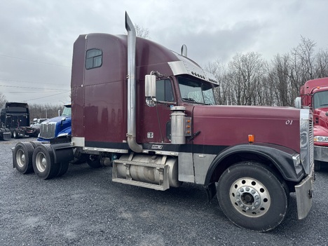 2000 FREIGHTLINER CLASSIC XL Tandem Axle Sleeper #9890