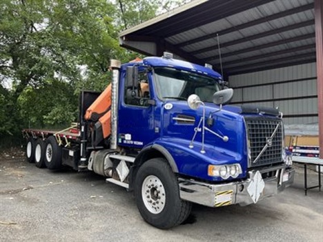 2014 VOLVO VHD Knuckleboom Truck #9940