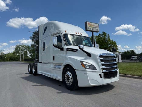 2018 FREIGHTLINER CAS126 Tandem Axle Sleeper