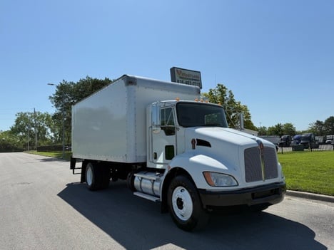 2015 KENWORTH T-370 Box Van Truck