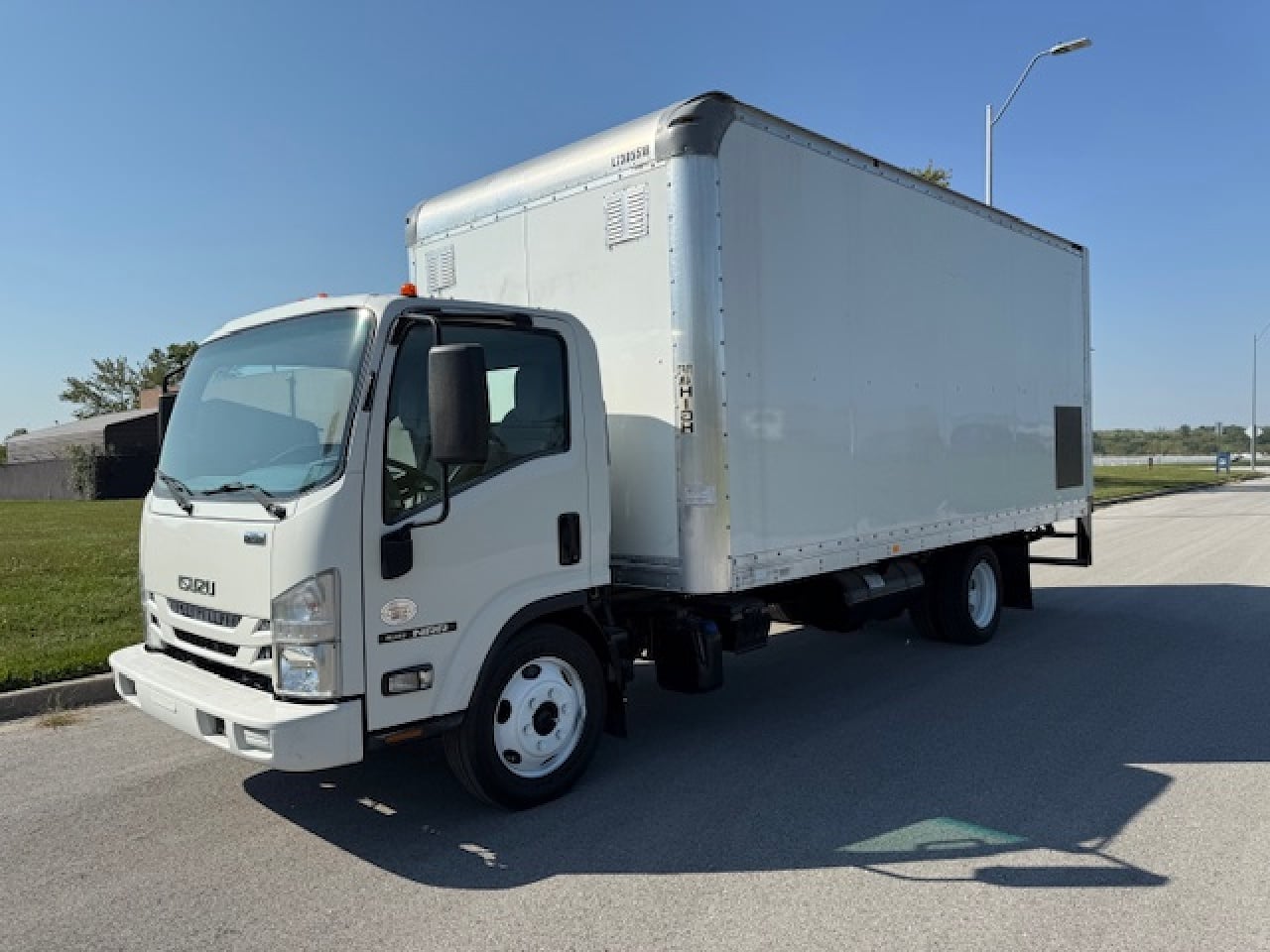 2020 ISUZU NRR Box Van Truck #1 2020 ISUZU NRR Box Van Truck #1