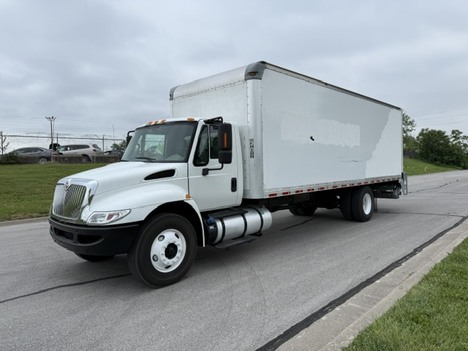 2018 INTERNATIONAL 4300 Box Van Truck
