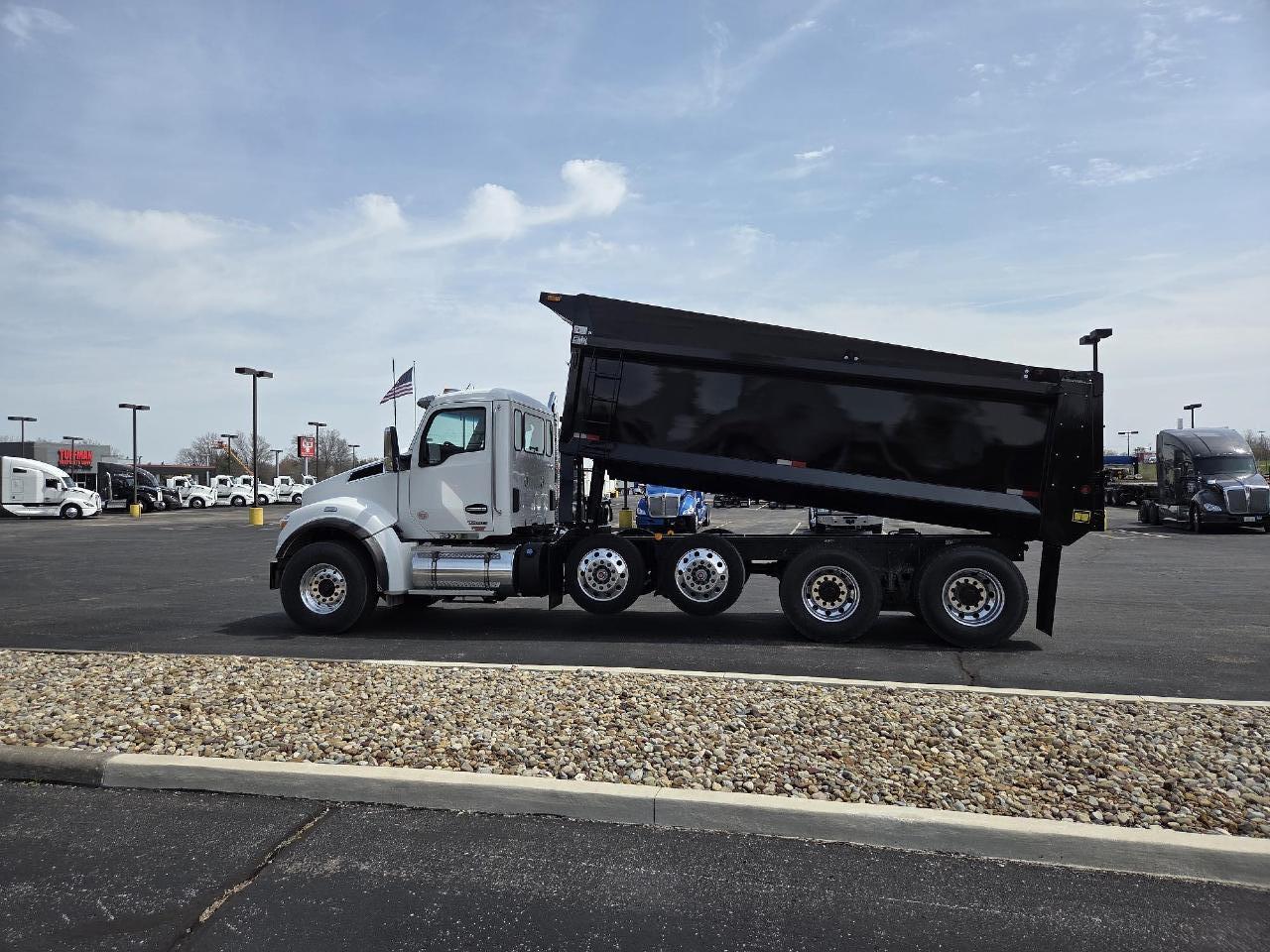 2025 KENWORTH T880S QUAD AXLE DUMP TRUCK FOR SALE #1383