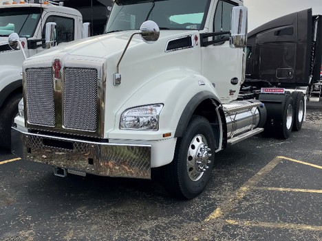 2026-kenworth-t880-day-cab #1482