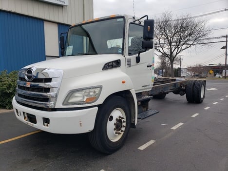 USED 2011 HINO 338 CAB CHASSIS TRUCK #1137-1