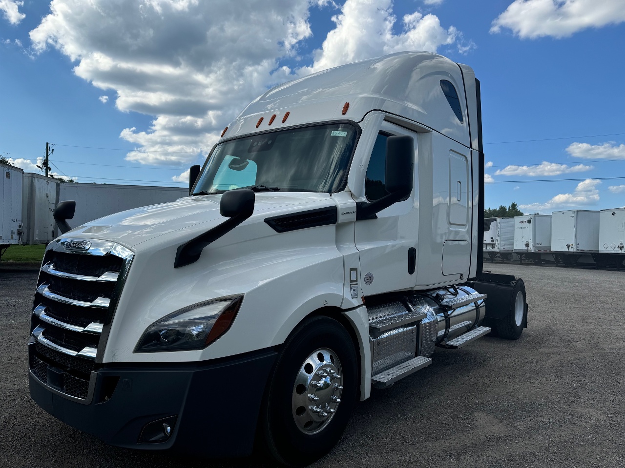 2020 FREIGHTLINER CASCADIA MATTRESS SIZE visual data 6