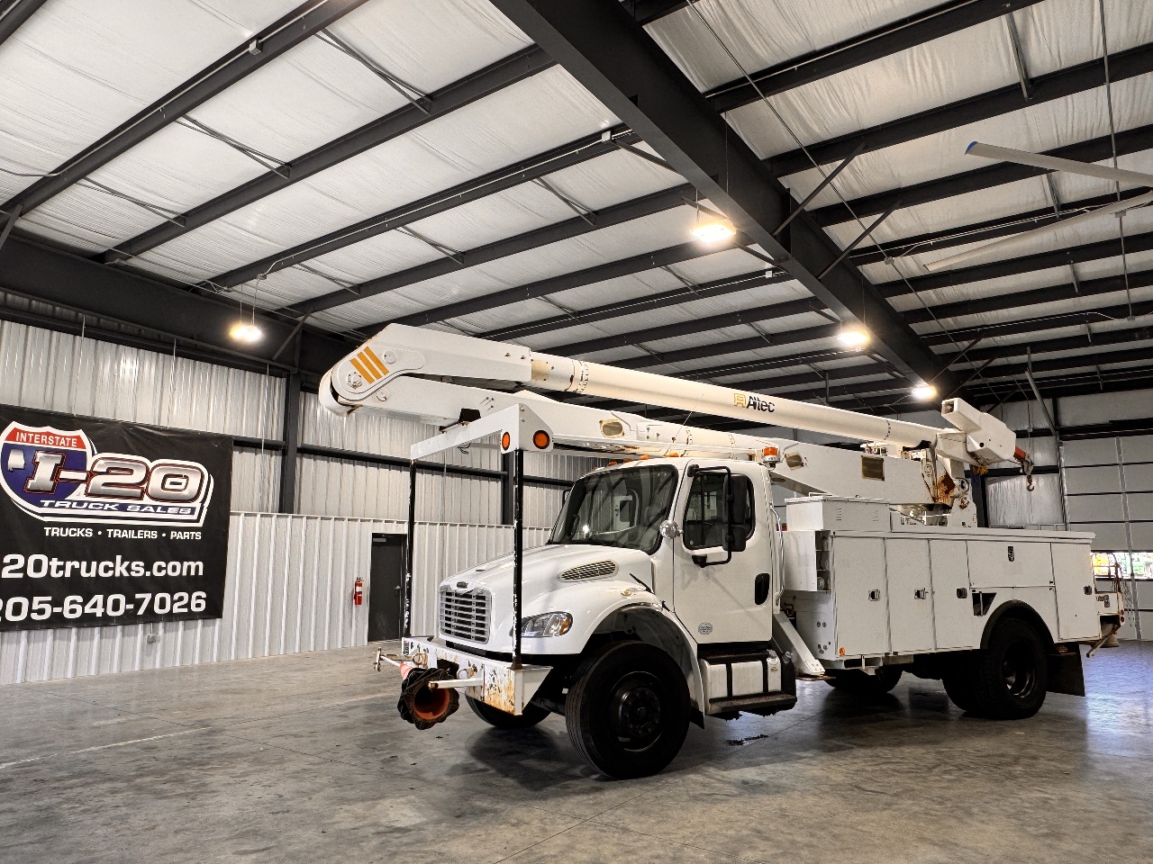 2013 FREIGHTLINER M2 Bucket Boom Truck #1 2013 FREIGHTLINER M2 Bucket Boom Truck #1