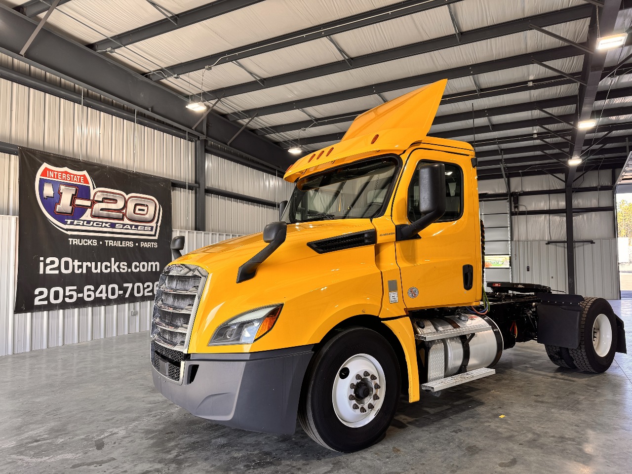 2019 FREIGHTLINER Cascadia Single Axle Daycab #1 2019 FREIGHTLINER Cascadia Single Axle Daycab #1
