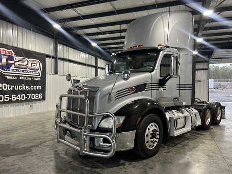 2018-peterbilt-579-tandem-axle-daycab #15966