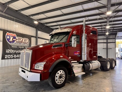 2022-kenworth-t880-tandem-axle-sleeper #15971