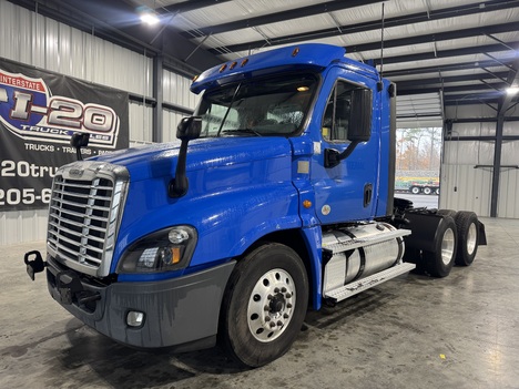 2020-freightliner-cascadia-tandem-axle-daycab #15981
