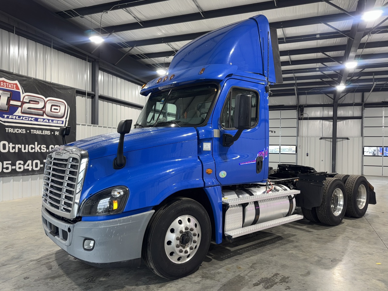 2020 FREIGHTLINER Cascadia Tandem Axle Daycab #1 2020 FREIGHTLINER Cascadia Tandem Axle Daycab #1