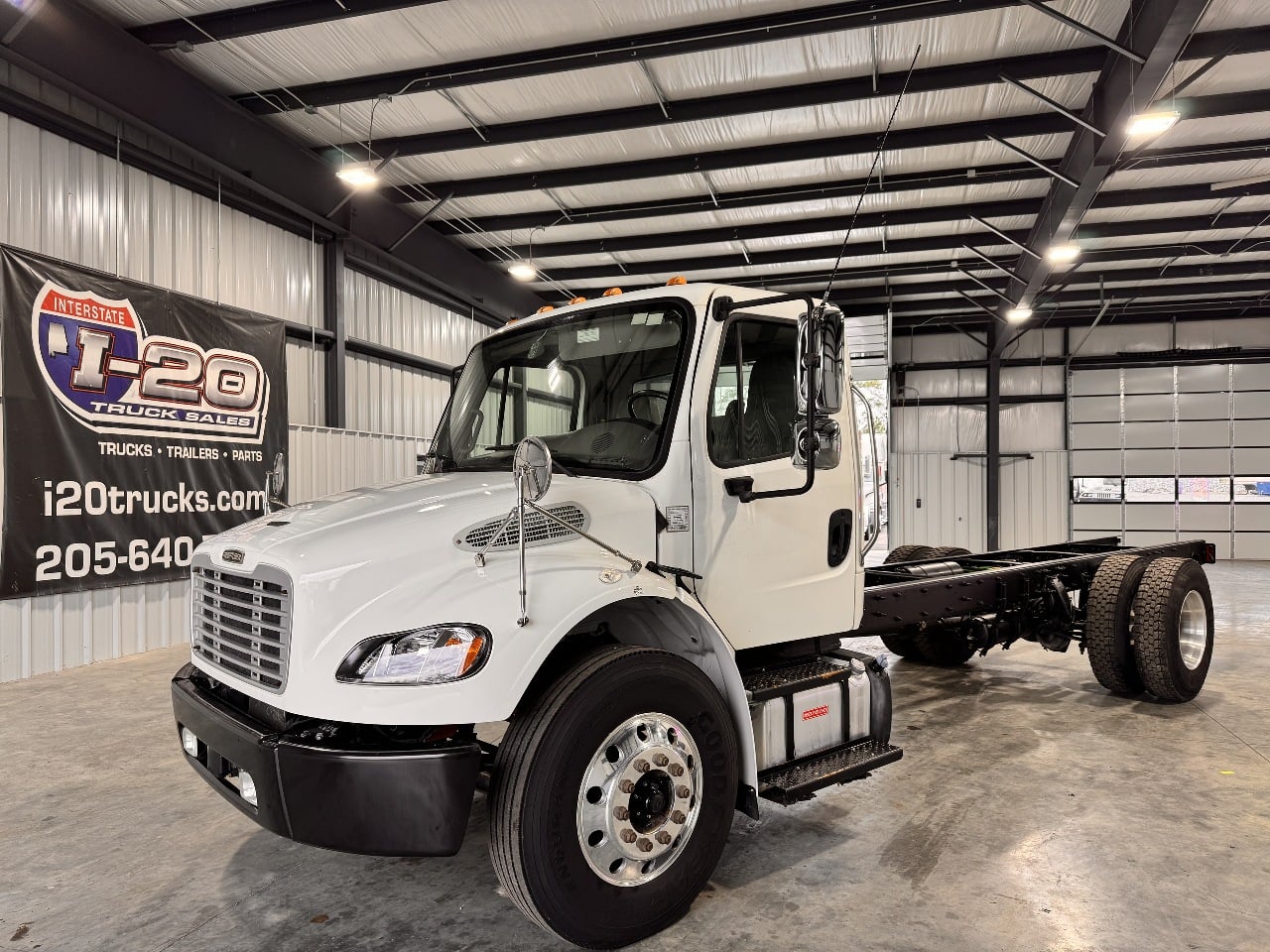 2019 FREIGHTLINER M2 Cab Chassis Truck #1 2019 FREIGHTLINER M2 Cab Chassis Truck #1