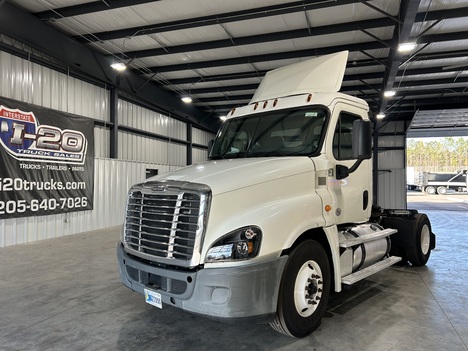 2019-freightliner-x12542st-tandem-axle-daycab #15998