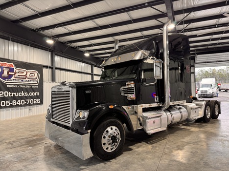 2011-freightliner-coronado-tandem-axle-sleeper #16011