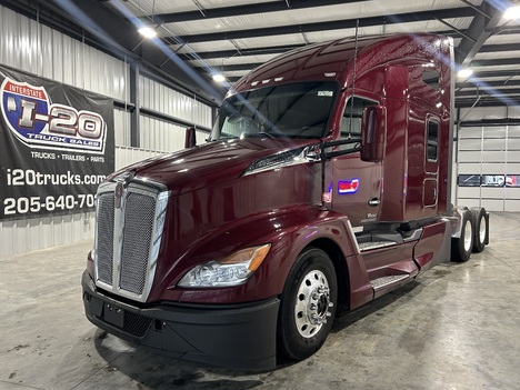2023-kenworth-constr-tandem-axle-sleeper #16022