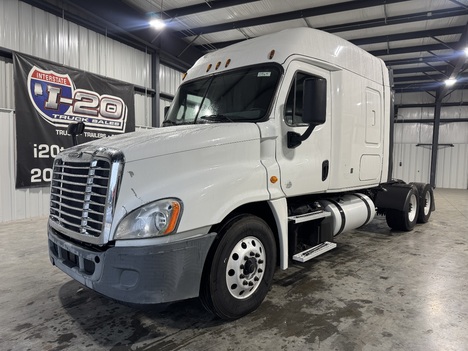 2016 FREIGHTLINER Cascadia Tandem Axle Sleeper #16029