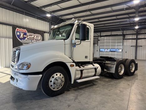 2018-freightliner-columbia-tandem-axle-daycab #16032