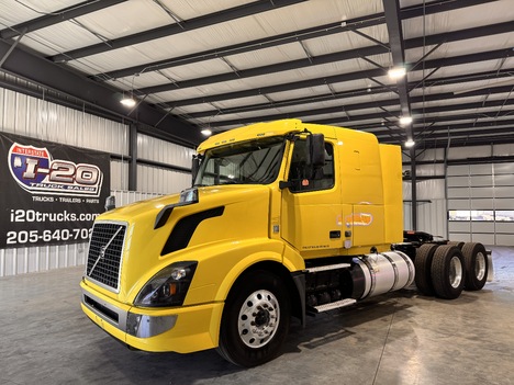 2018-volvo-vnl64t430-tandem-axle-sleeper #16057