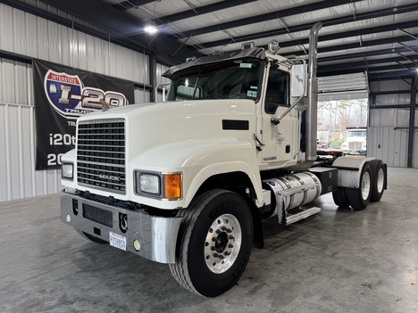 2016 MACK CHU Daycab #16063