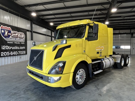 2018-volvo-vnl64t430-tandem-axle-sleeper #16072