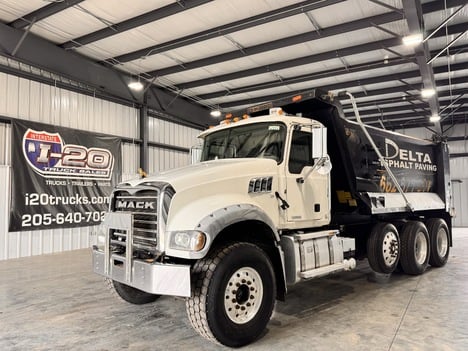 2019 MACK Granite GR64F Dump Truck #16074 2019 MACK Granite GR64F Dump Truck #16074