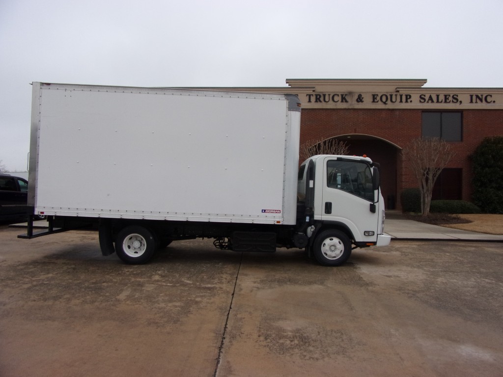 2013 ISUZU NPR HD Box Van Truck