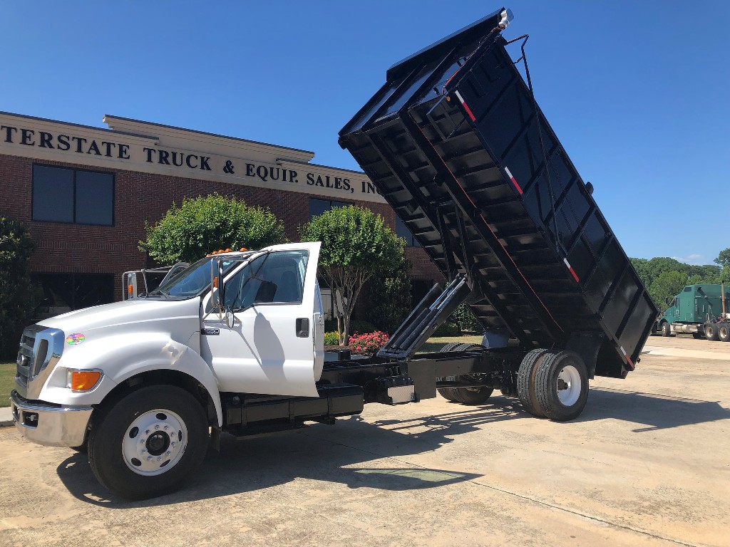 2011 FORD F650 Dump Truck