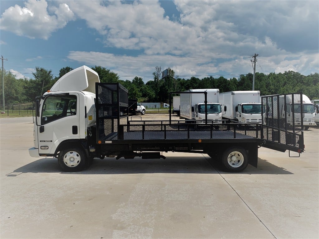 2014 ISUZU NPR Landscape Truck