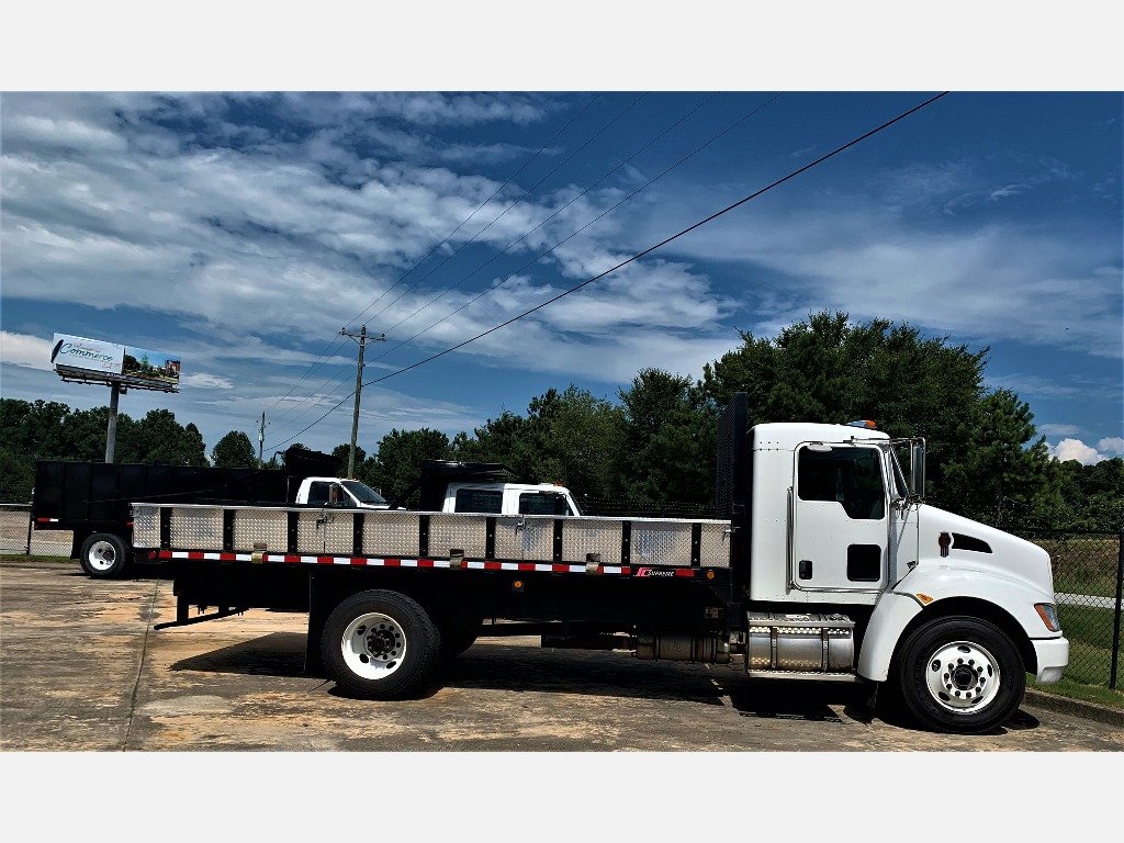 2009 KENWORTH T270 Flatbed Truck