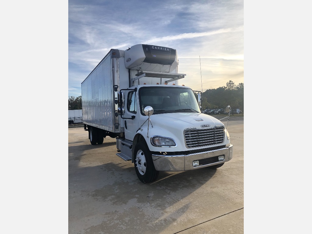 2011 FREIGHTLINER M2 Reefer Truck