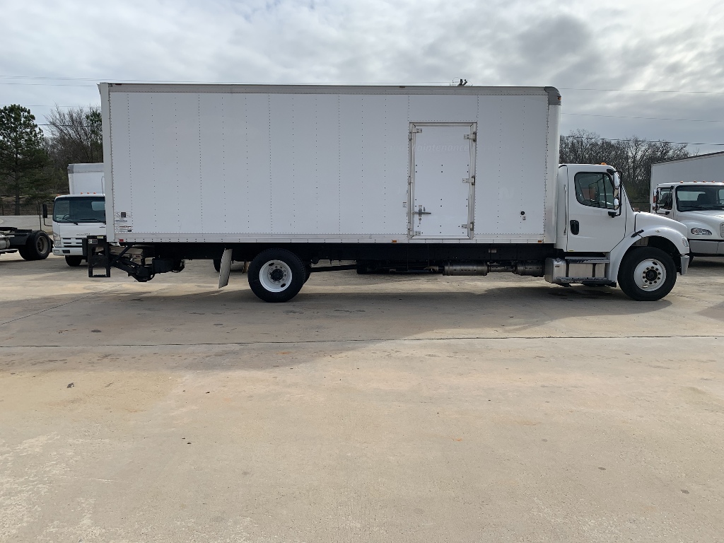 2015 FREIGHTLINER M2 Box Van Truck