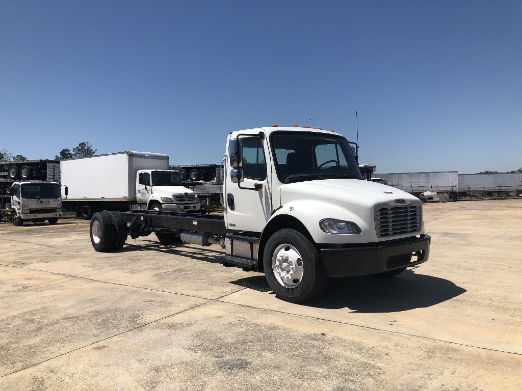 2012 FREIGHTLINER M2 Cab Chassis Truck