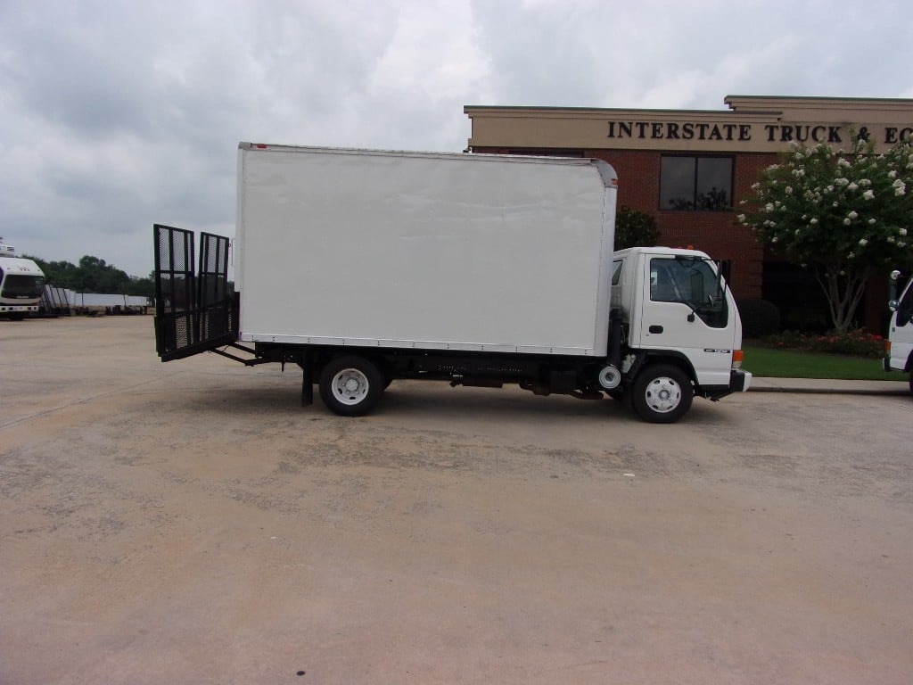 2014 ISUZU NRR Box Van Truck