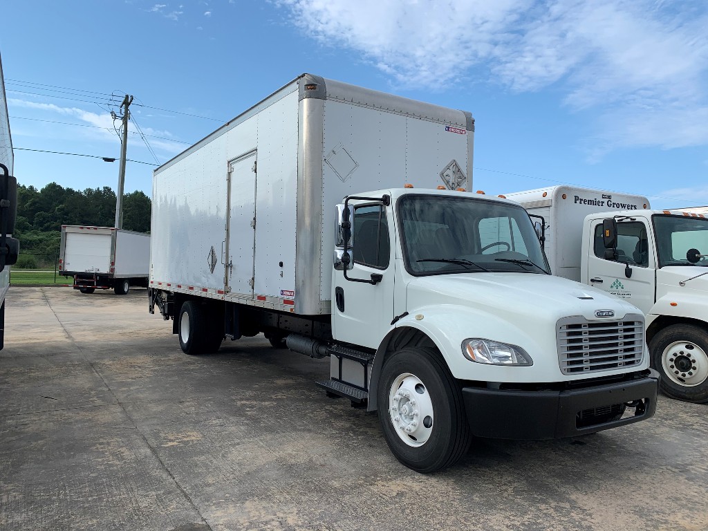 2014 FREIGHTLINER M2 Box Van Truck