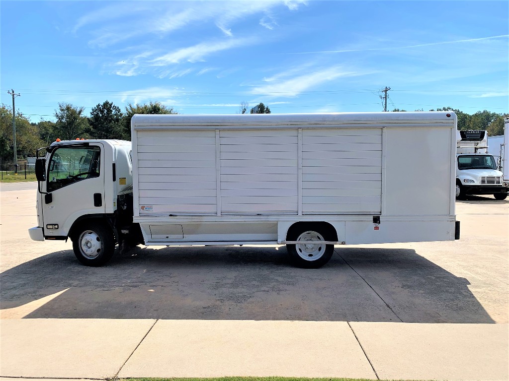 2015 ISUZU NPR Beverage Truck