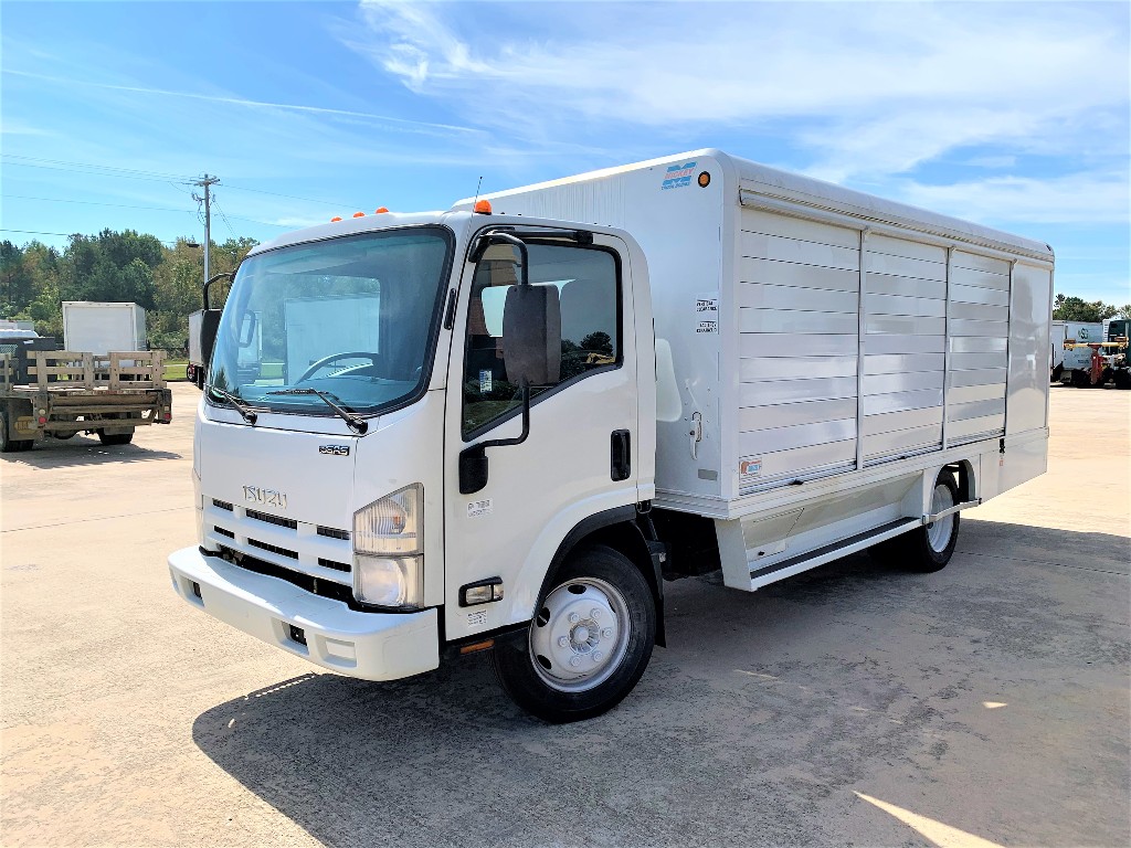 2015 ISUZU NPR Beverage Truck
