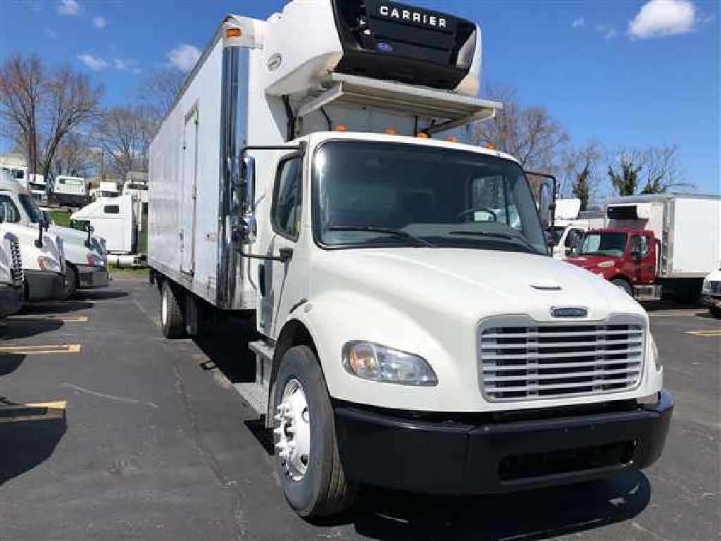 2011 FREIGHTLINER M2 Reefer Truck