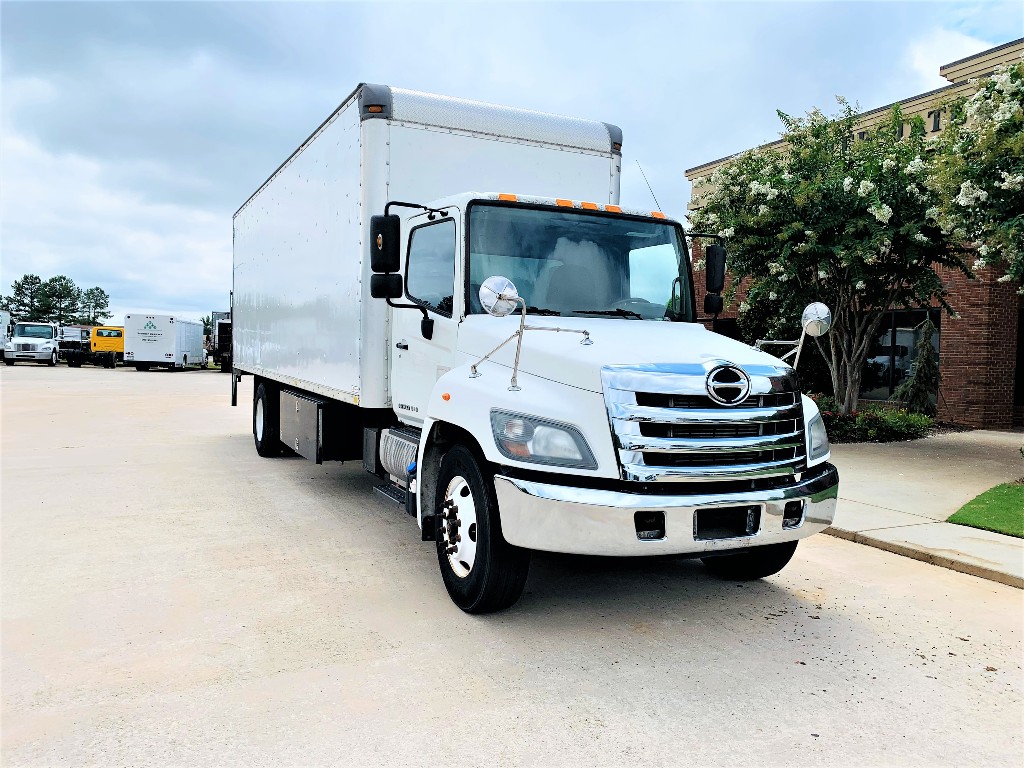 2015 HINO 338 Box Van Truck