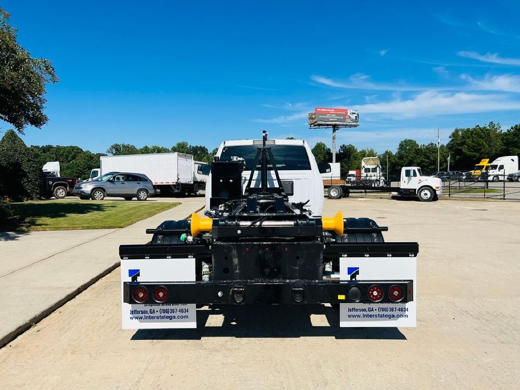 2022 DODGE 5500 Hooklift Truck