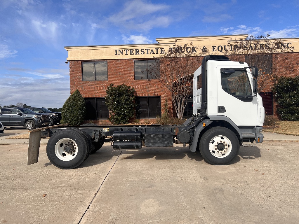 2017 KENWORTH K270 Single Axle Cab Over Daycab