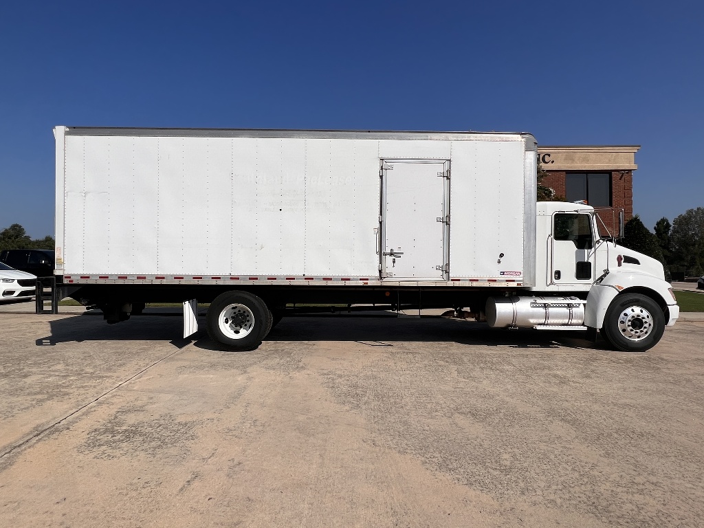 2018 KENWORTH T270 Box Van Truck